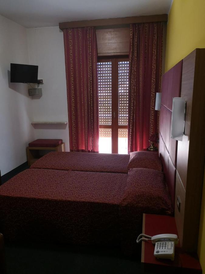 Hotel Alpi Мальчезине Номер фото